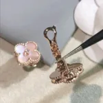 [Eternal Jewelry]CLOVER MEDIUM 1 MOTIFS  PINK MOP DIAMOND EARRINGS - 图片 5