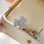 [Eternal Jewelry]CLOVER COMOS DIAMOND EARRINGS SILVER - 图片 5