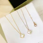 [Eternal Jewelry]CLOVER MINI 9.5MM WHITE MOTHER-OF-PEARL NECKLACE
