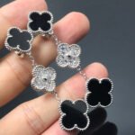 [Eternal Jewelry]CLOVER 3 MOTIF DIAMOND ONYX SILVER EARRINGS