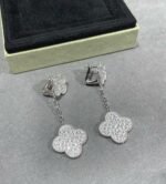 [Eternal Jewelry]CLOVER 2 MOTIFS DIAMOND PAVED SILVER EARRINGS - 图片 6