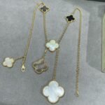 [Eternal Jewelry]CLOVER 6 MOTIF MOP ONYX GOLD NECKLACE