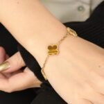 [Eternal Jewelry]CLOVER  5 MOTIFS TIGER EYE BRACELET - 图片 3