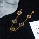 [Eternal Jewelry]CLOVER 5 MOTIF ROCK CRYSTAL PINK GOLD BRACELET - 图片 4