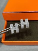 [Eternal Jewelry]H STUD EARRINGS WITH SILVER DIAMONDS - 图片 4