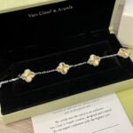 [Eternal Jewelry]CLOVER  5 MOTIFS  CHRISTMAS LIMITED EDITION BRACELET - 图片 2